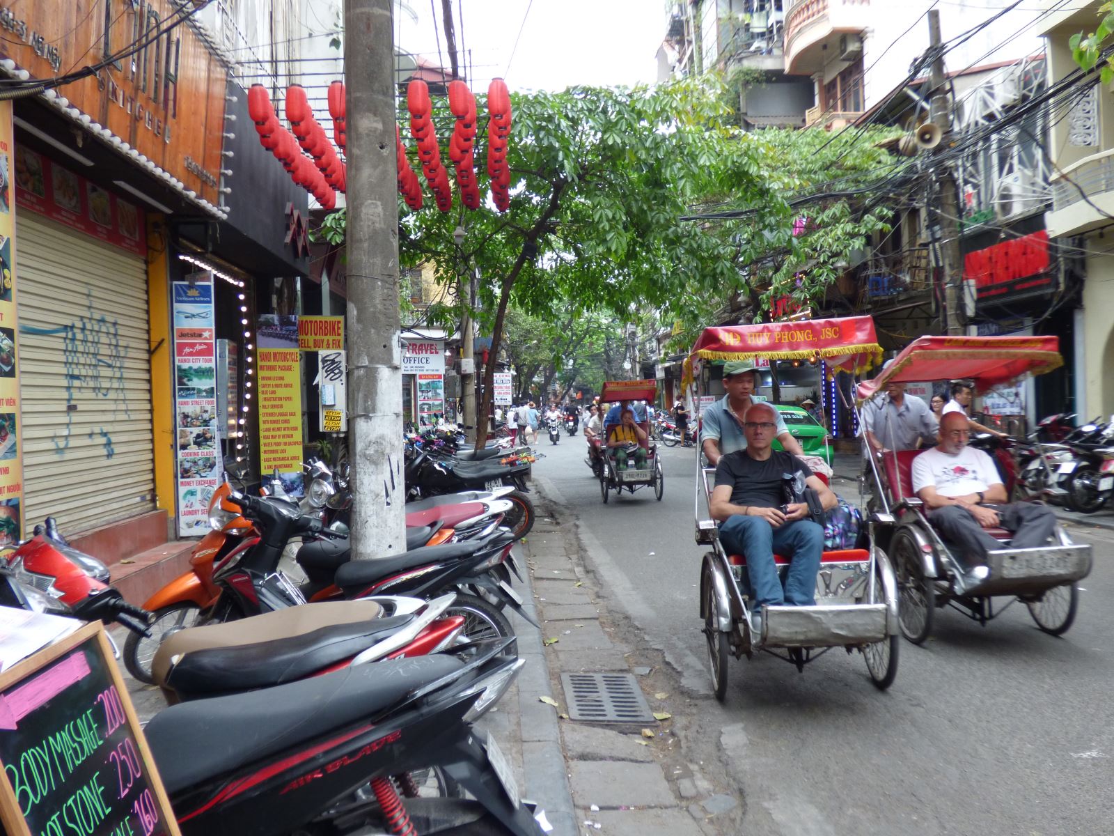 Cyclo in Hanoi old quarter