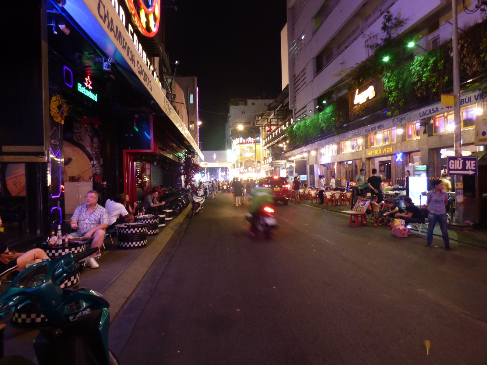 Bui Vien street
