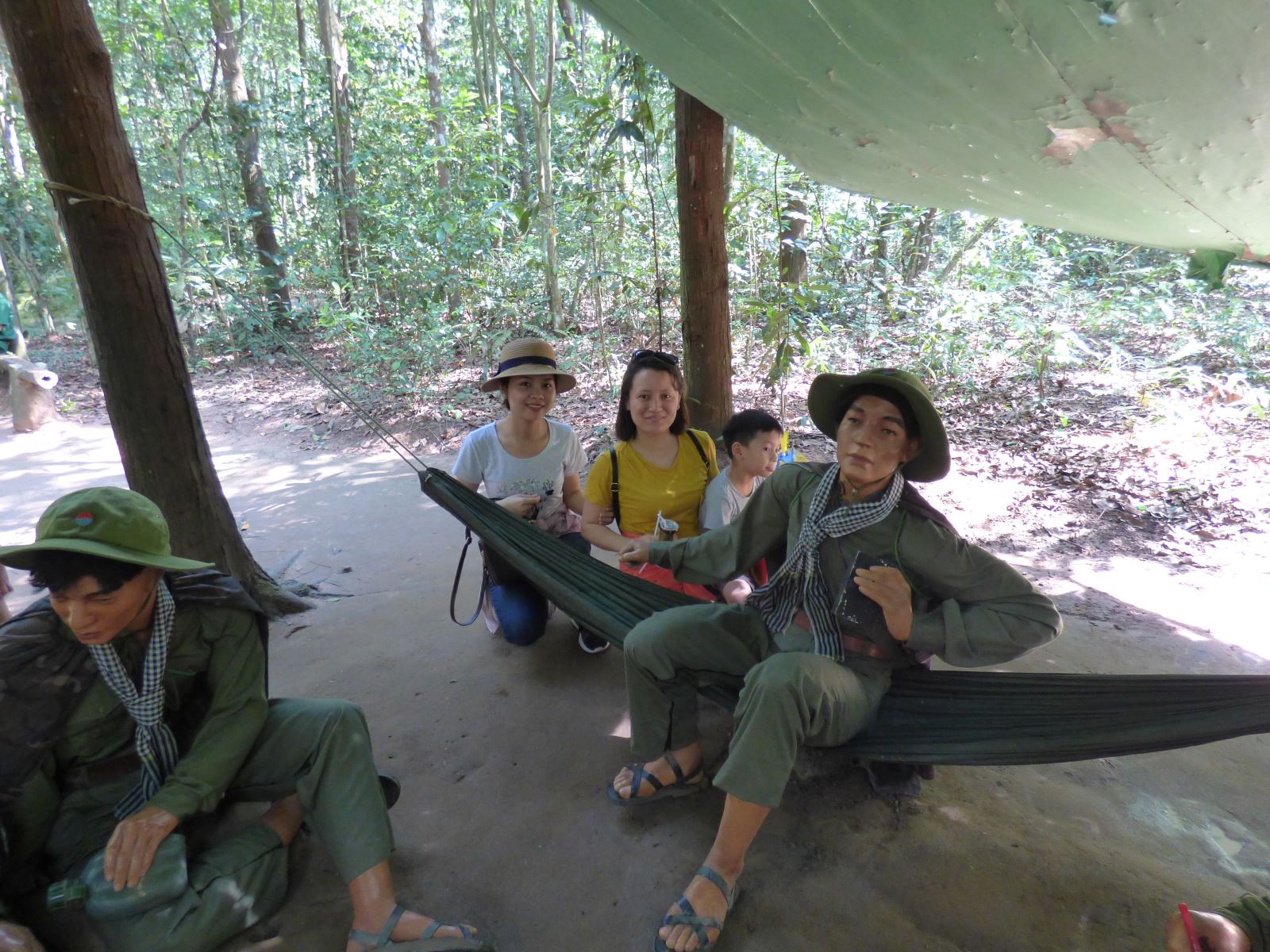 Cu Chi tunnel full day trip 