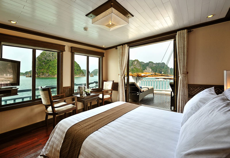 halong cruise ship