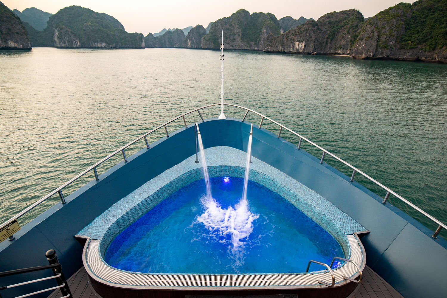 Halong Bay 3D 2N on Luxury Cruise on Halong Bay 4