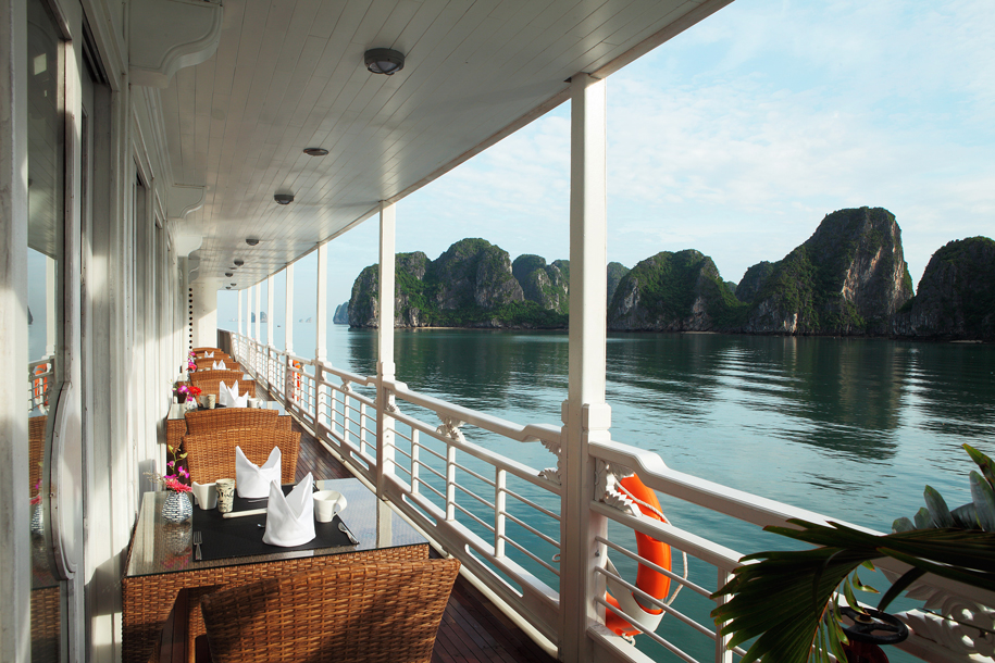 3 Days 2 Night Halong Bay - Free pick up / drop off Hanoi 