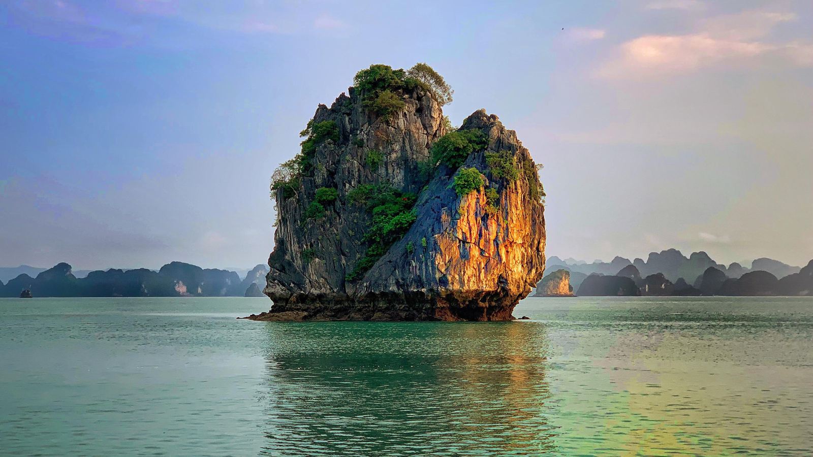 Halong Bay Incense burner Islet