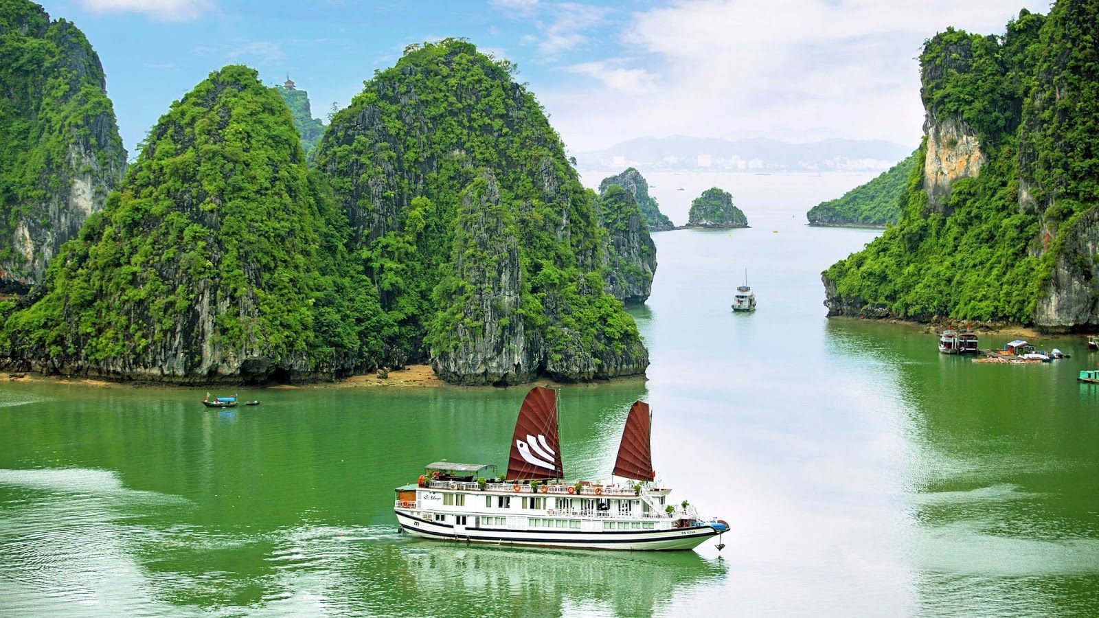 Halong Bay Cruise