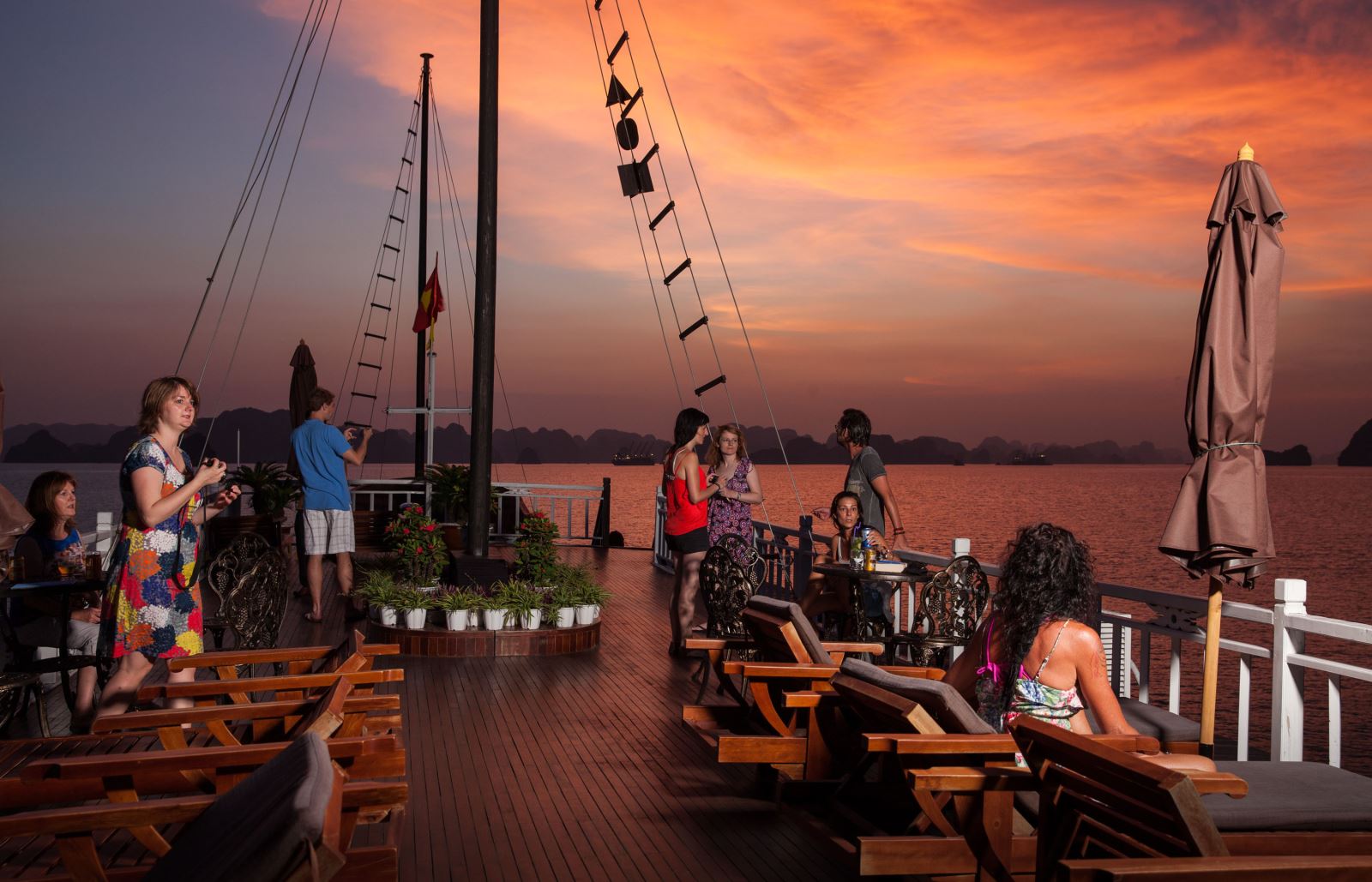 having dinner on halong deck