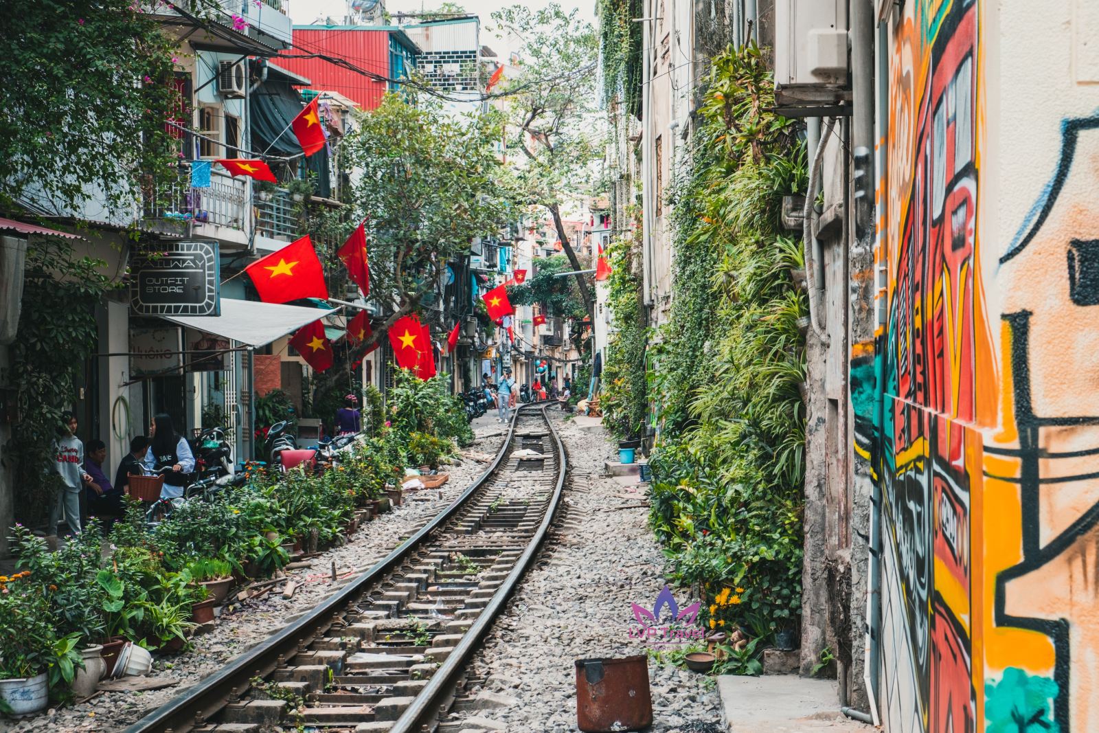 Vietnam Super Saver package Tour 13 Days hanoi rail street