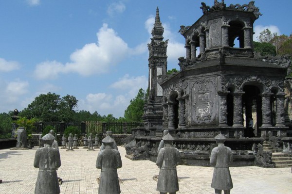 In-Depth Vietnam Tour 15 Days