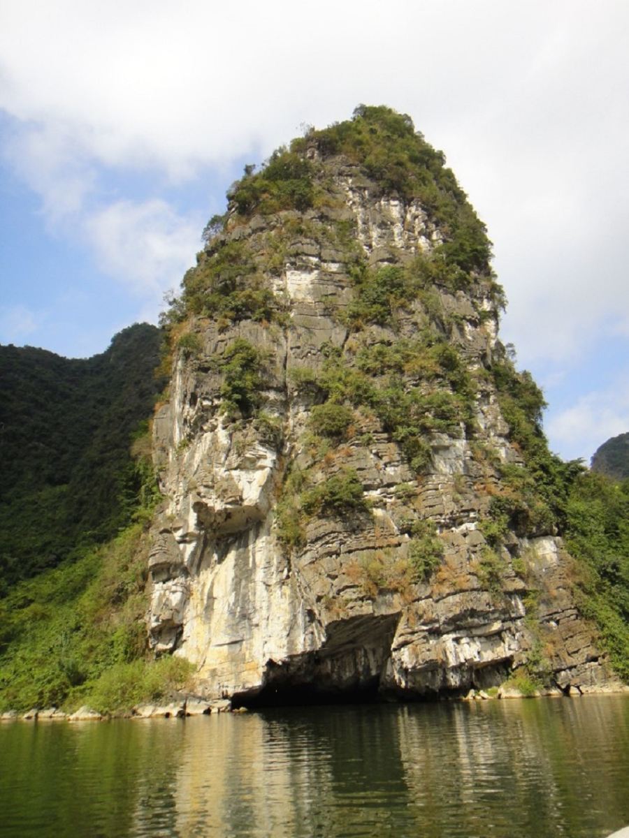 Hoa Lu – Tam Coc Day Tour 6