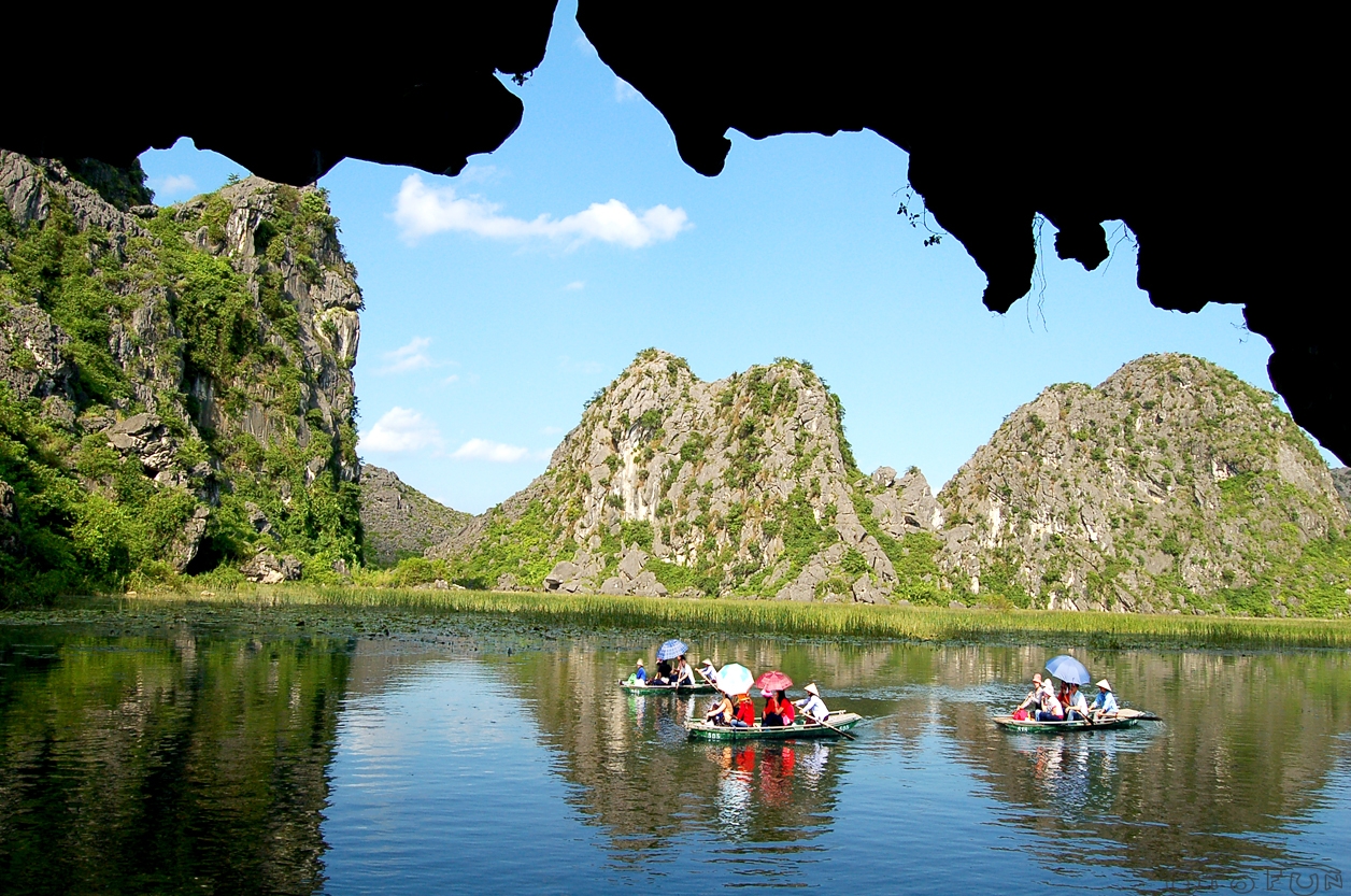 Tam Coc cave